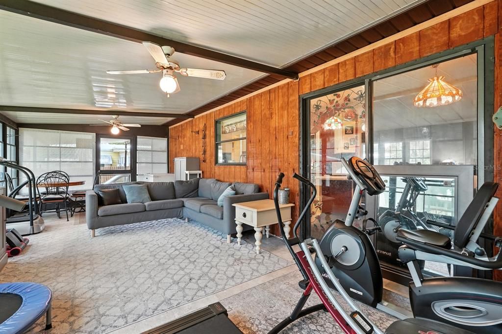 For Sale: $250,000 (3 beds, 2 baths, 1983 Square Feet)