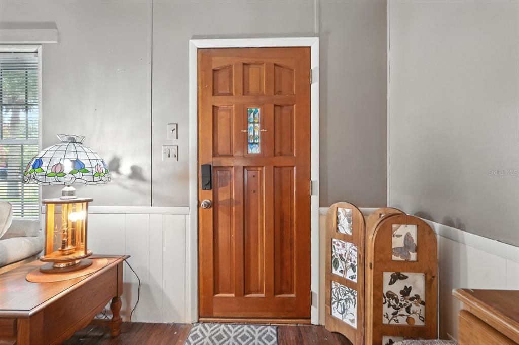 For Sale: $250,000 (3 beds, 2 baths, 1983 Square Feet)