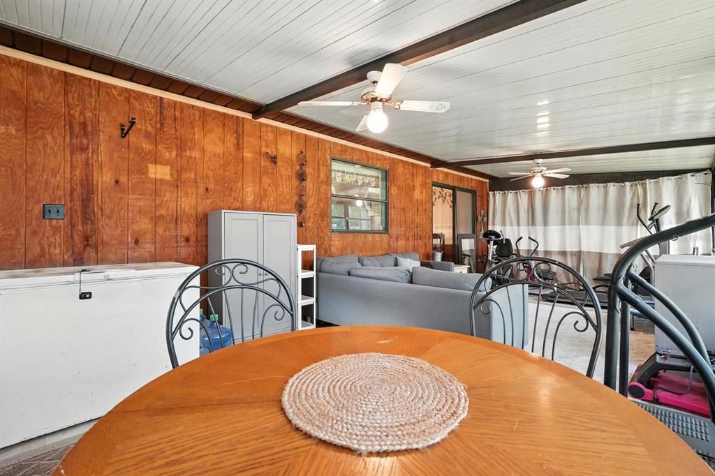 For Sale: $250,000 (3 beds, 2 baths, 1983 Square Feet)