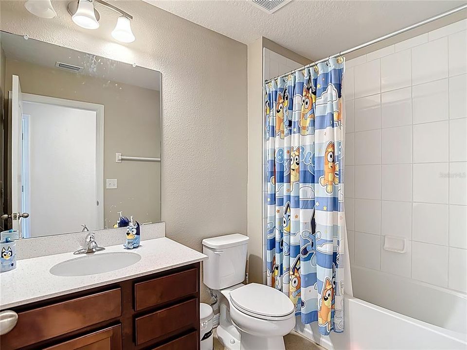 En Renta: $2,450 (3 camas, 2 baños, 1772 Pies cuadrados)