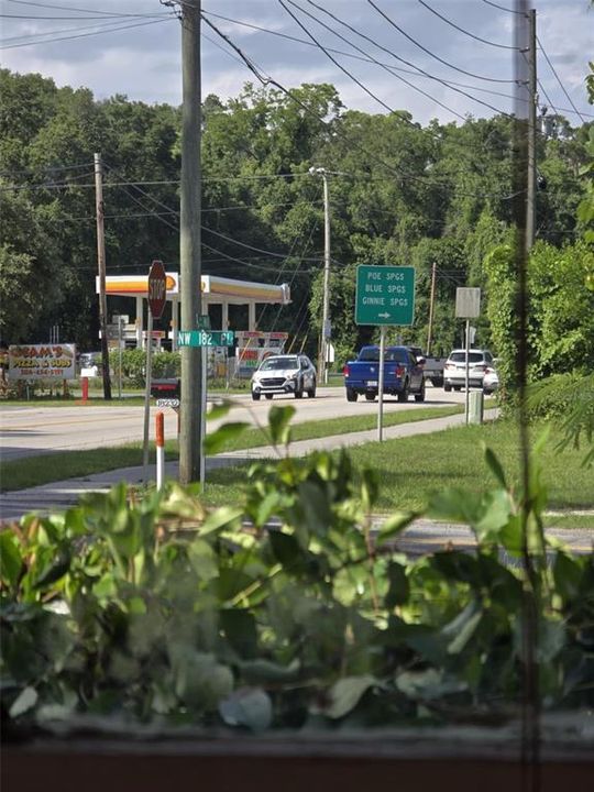 待售: $165,000 (3 贝兹, 1 浴室, 1464 平方英尺)