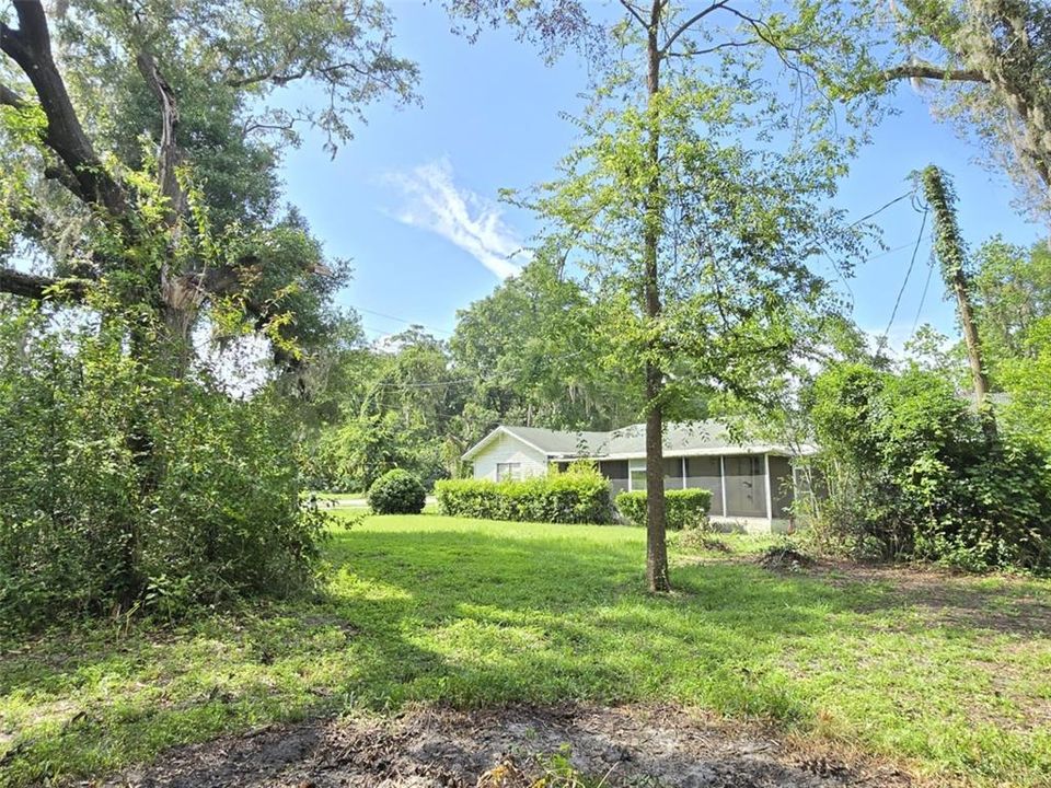 待售: $165,000 (3 贝兹, 1 浴室, 1464 平方英尺)