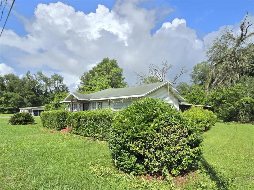 待售: $165,000 (3 贝兹, 1 浴室, 1464 平方英尺)