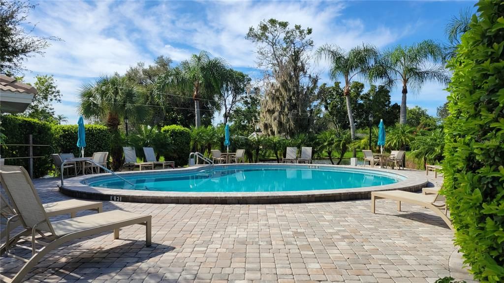 Active With Contract: $2,000 (2 beds, 2 baths, 1351 Square Feet)