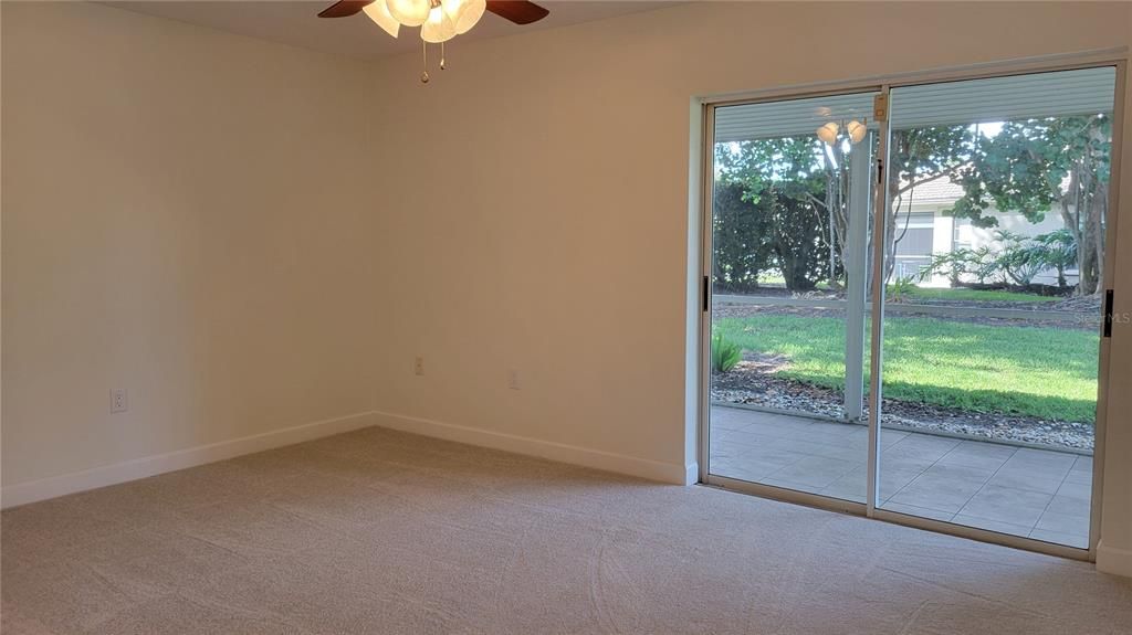 Active With Contract: $2,000 (2 beds, 2 baths, 1351 Square Feet)