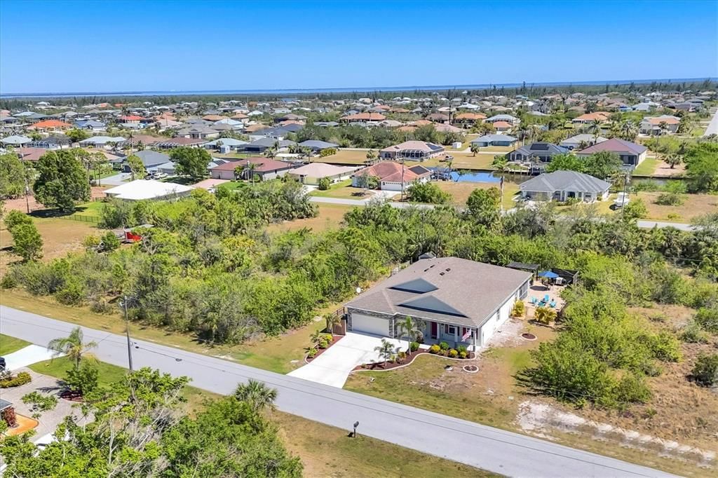 Active With Contract: $384,750 (4 beds, 3 baths, 2470 Square Feet)