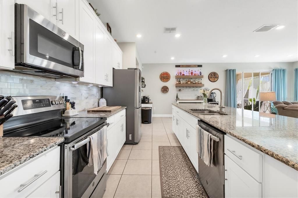 Active With Contract: $384,750 (4 beds, 3 baths, 2470 Square Feet)