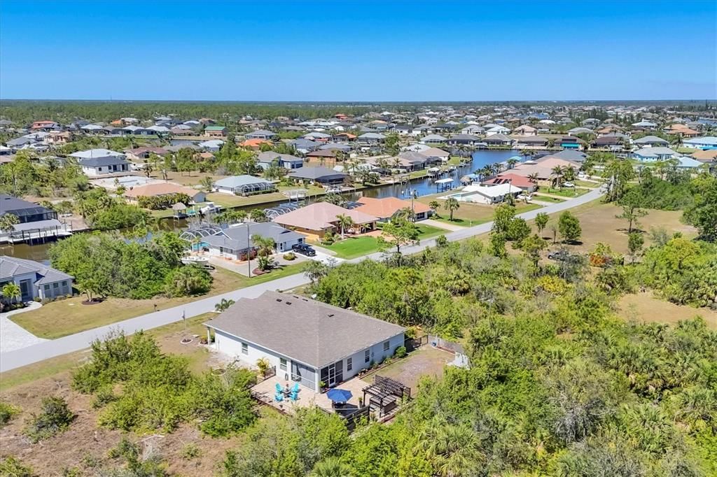 Active With Contract: $384,750 (4 beds, 3 baths, 2470 Square Feet)