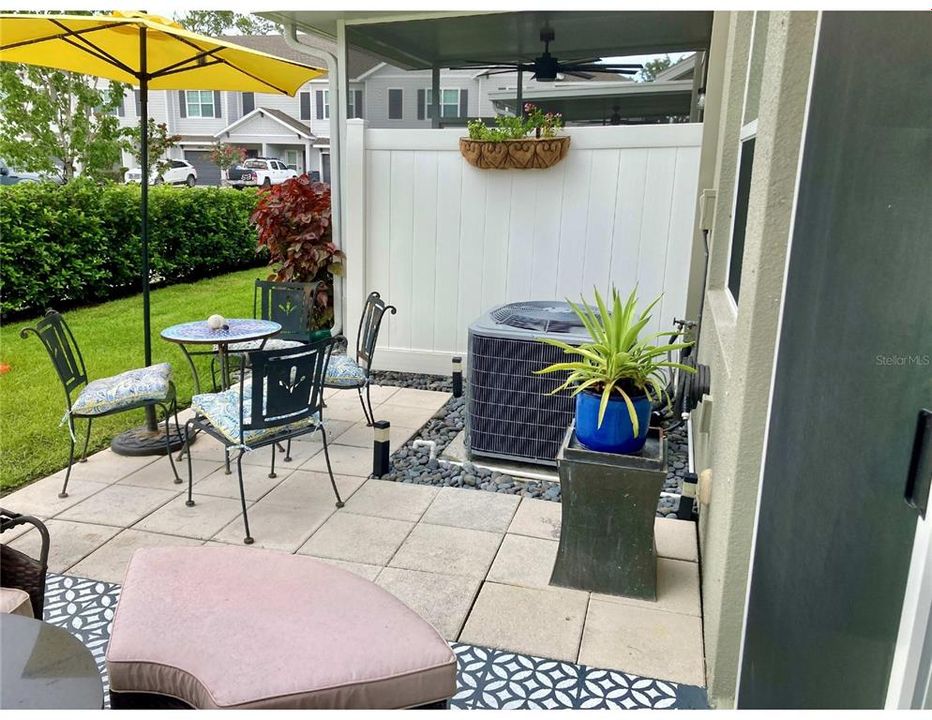 For Sale: $298,000 (3 beds, 2 baths, 1675 Square Feet)