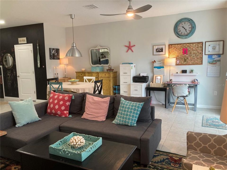 For Sale: $298,000 (3 beds, 2 baths, 1675 Square Feet)