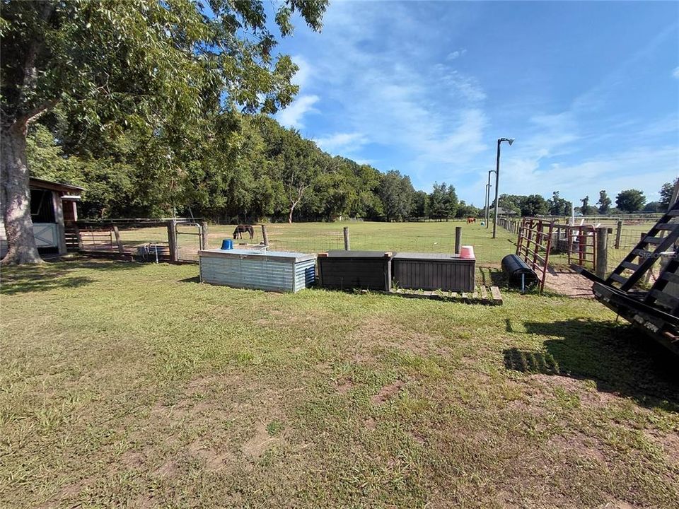 For Sale: $575,000 (3 beds, 2 baths, 1577 Square Feet)