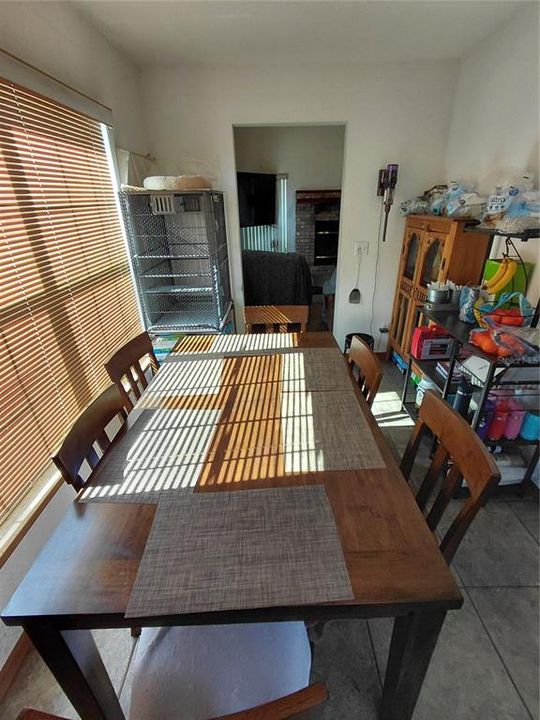 For Sale: $575,000 (3 beds, 2 baths, 1577 Square Feet)