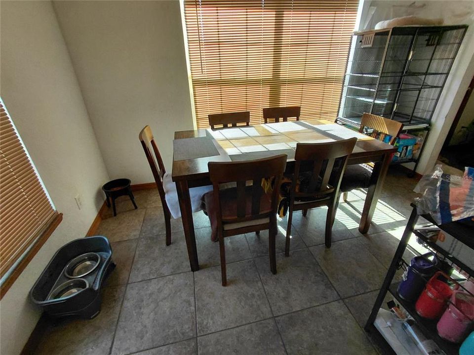 For Sale: $575,000 (3 beds, 2 baths, 1577 Square Feet)