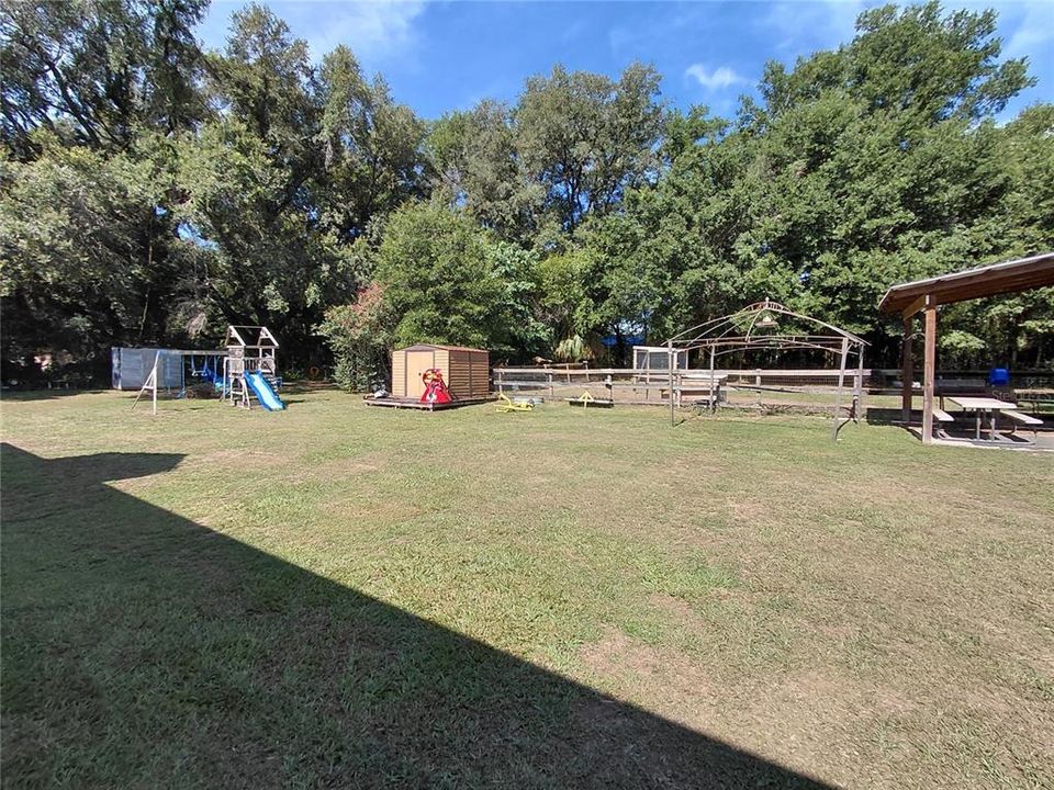 For Sale: $575,000 (3 beds, 2 baths, 1577 Square Feet)