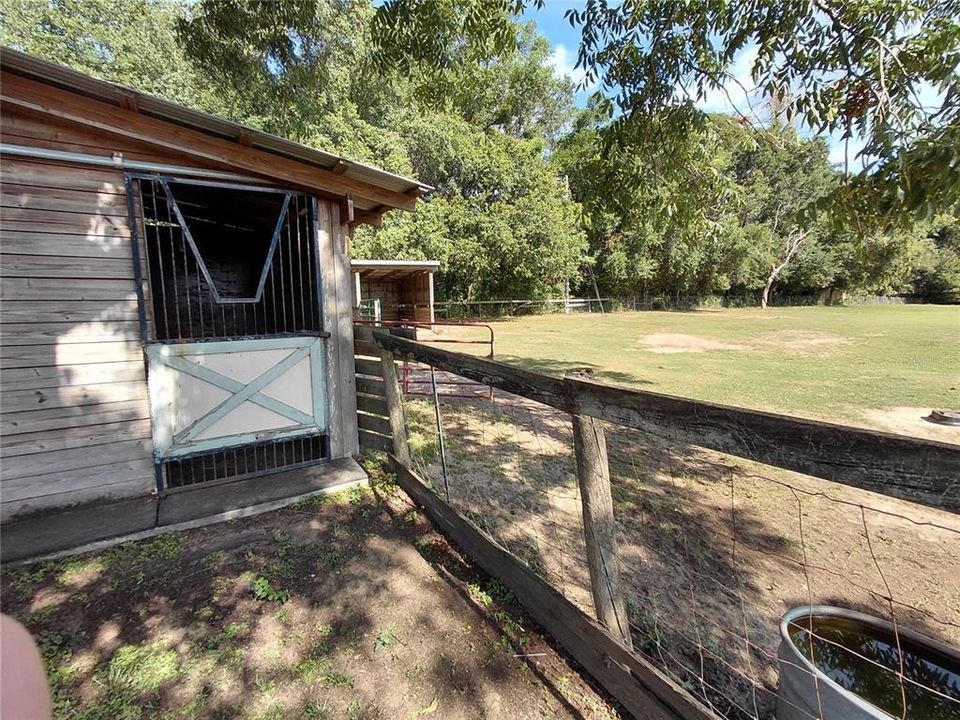 For Sale: $575,000 (3 beds, 2 baths, 1577 Square Feet)