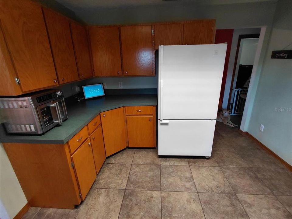 For Sale: $575,000 (3 beds, 2 baths, 1577 Square Feet)