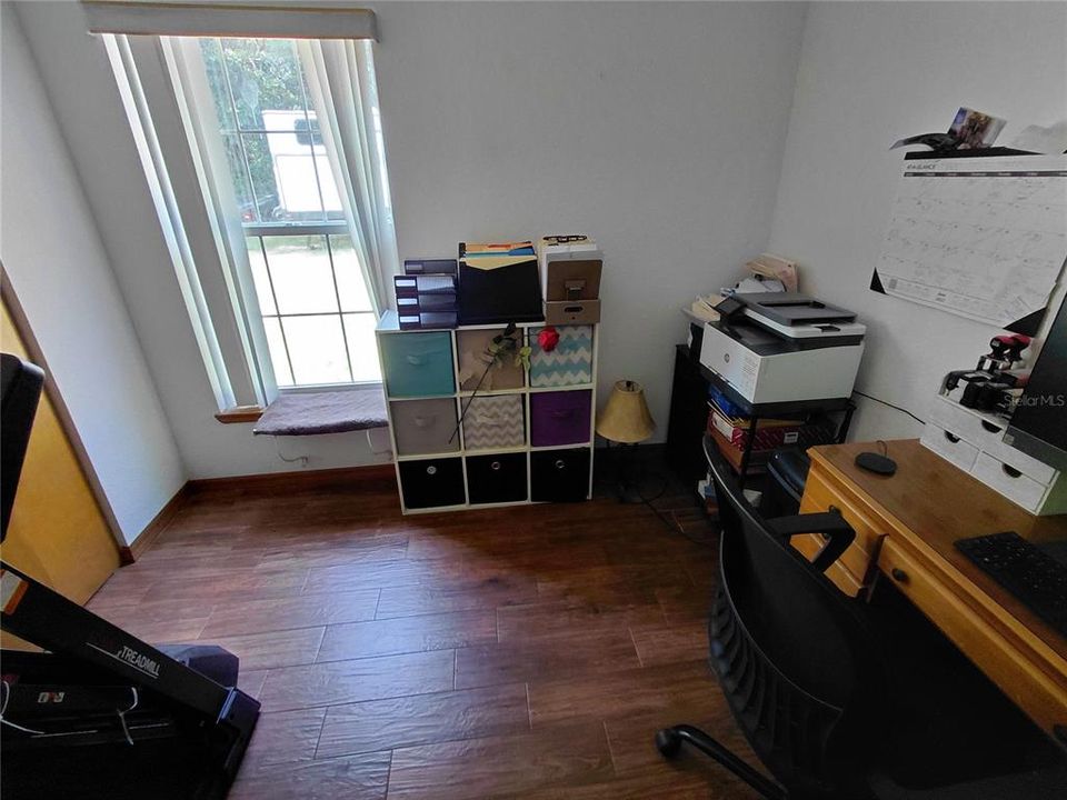 For Sale: $575,000 (3 beds, 2 baths, 1577 Square Feet)