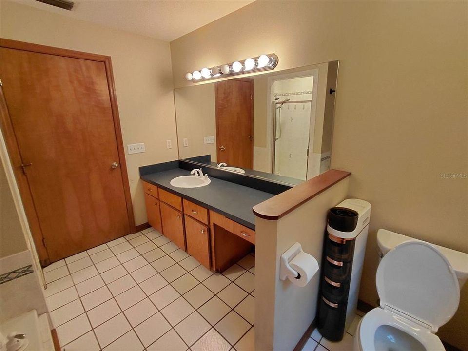 For Sale: $575,000 (3 beds, 2 baths, 1577 Square Feet)