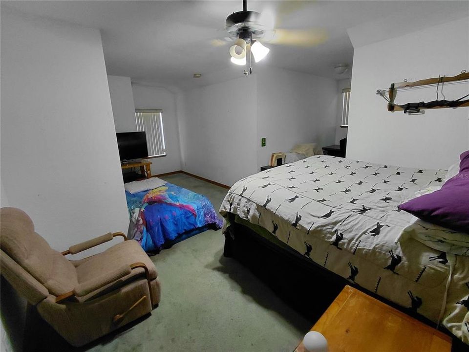 For Sale: $575,000 (3 beds, 2 baths, 1577 Square Feet)