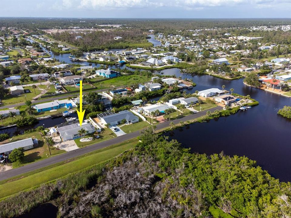 Active With Contract: $488,000 (3 beds, 2 baths, 1422 Square Feet)