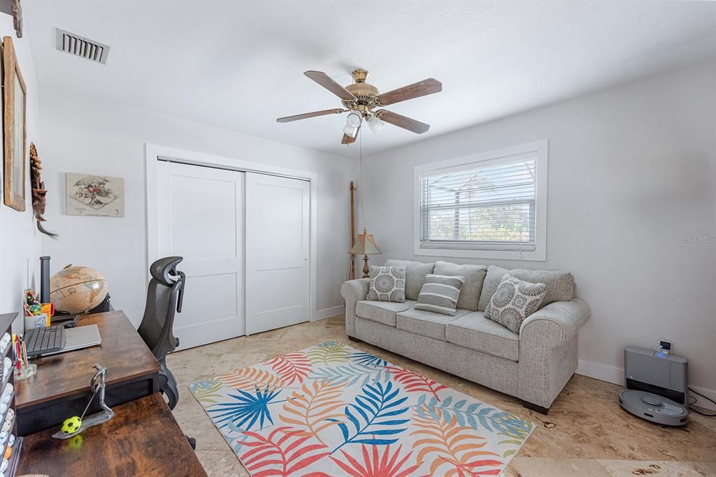 Active With Contract: $488,000 (3 beds, 2 baths, 1422 Square Feet)
