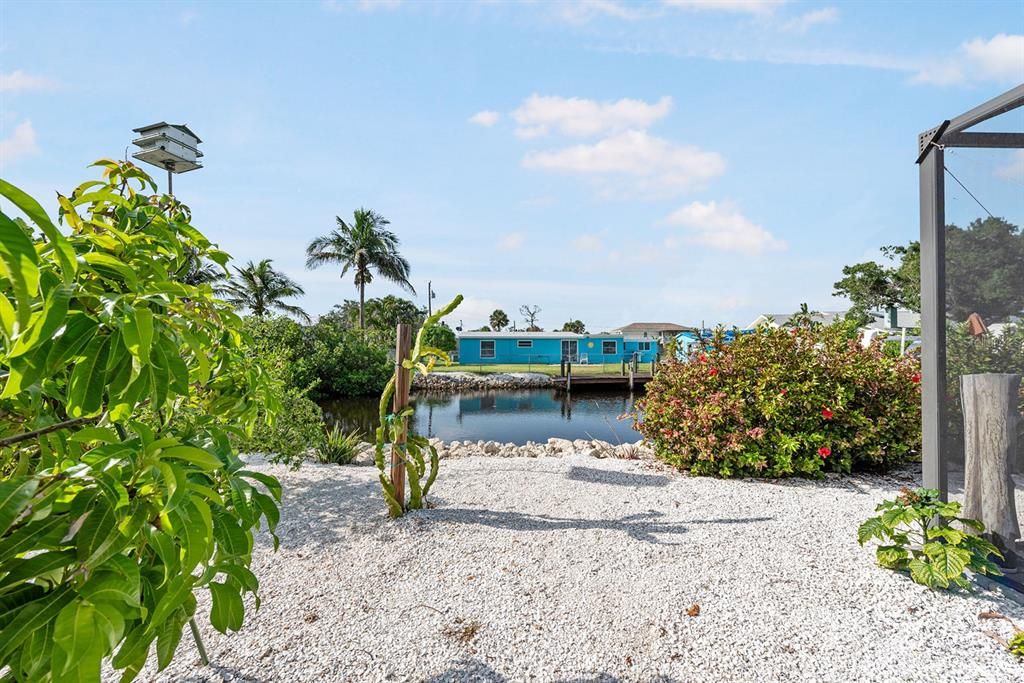 Active With Contract: $488,000 (3 beds, 2 baths, 1422 Square Feet)