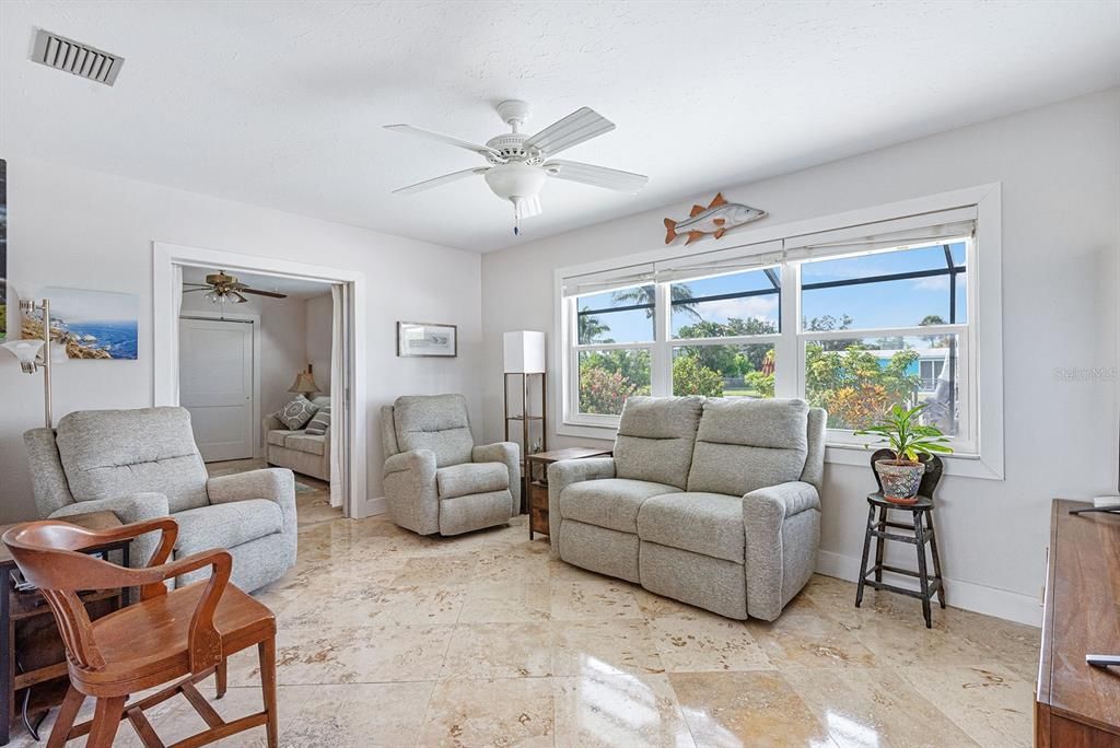 Active With Contract: $488,000 (3 beds, 2 baths, 1422 Square Feet)