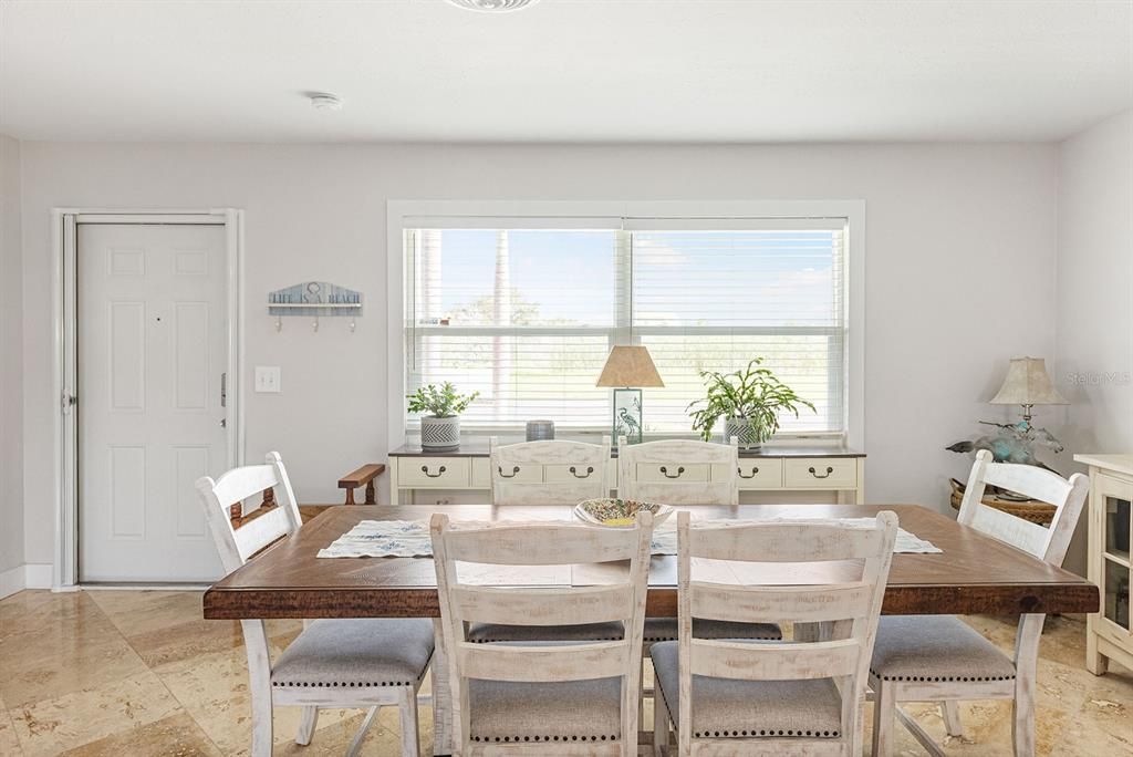 Active With Contract: $488,000 (3 beds, 2 baths, 1422 Square Feet)