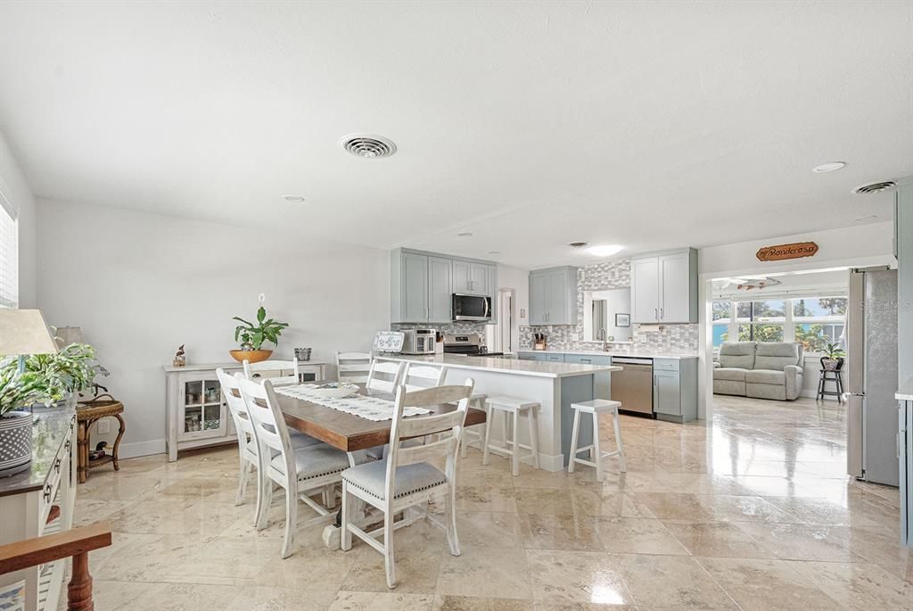 Active With Contract: $488,000 (3 beds, 2 baths, 1422 Square Feet)