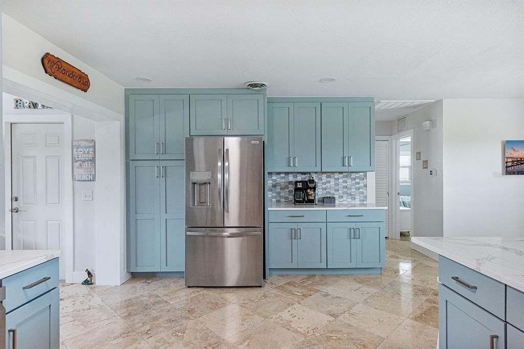 Active With Contract: $488,000 (3 beds, 2 baths, 1422 Square Feet)