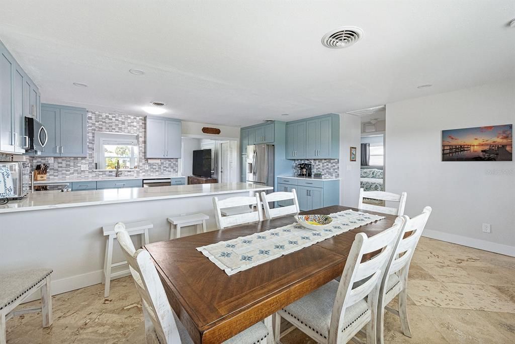 Active With Contract: $488,000 (3 beds, 2 baths, 1422 Square Feet)