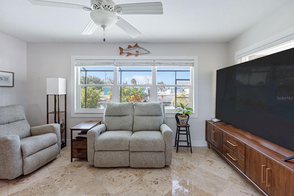 Active With Contract: $488,000 (3 beds, 2 baths, 1422 Square Feet)