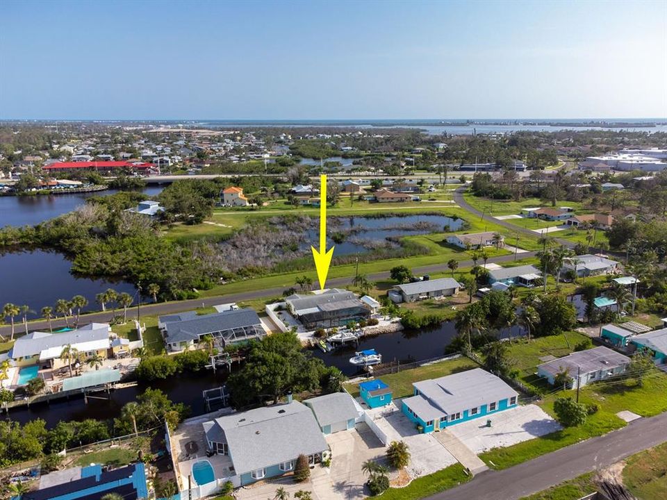 Active With Contract: $488,000 (3 beds, 2 baths, 1422 Square Feet)