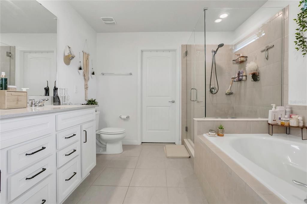 For Sale: $500,000 (3 beds, 2 baths, 1822 Square Feet)