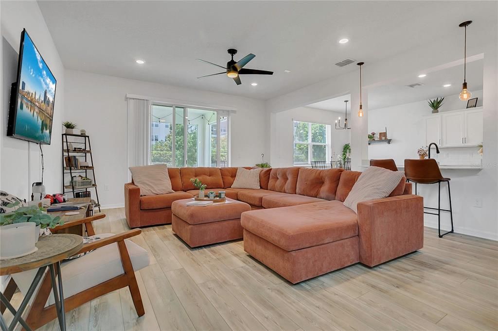 For Sale: $500,000 (3 beds, 2 baths, 1822 Square Feet)