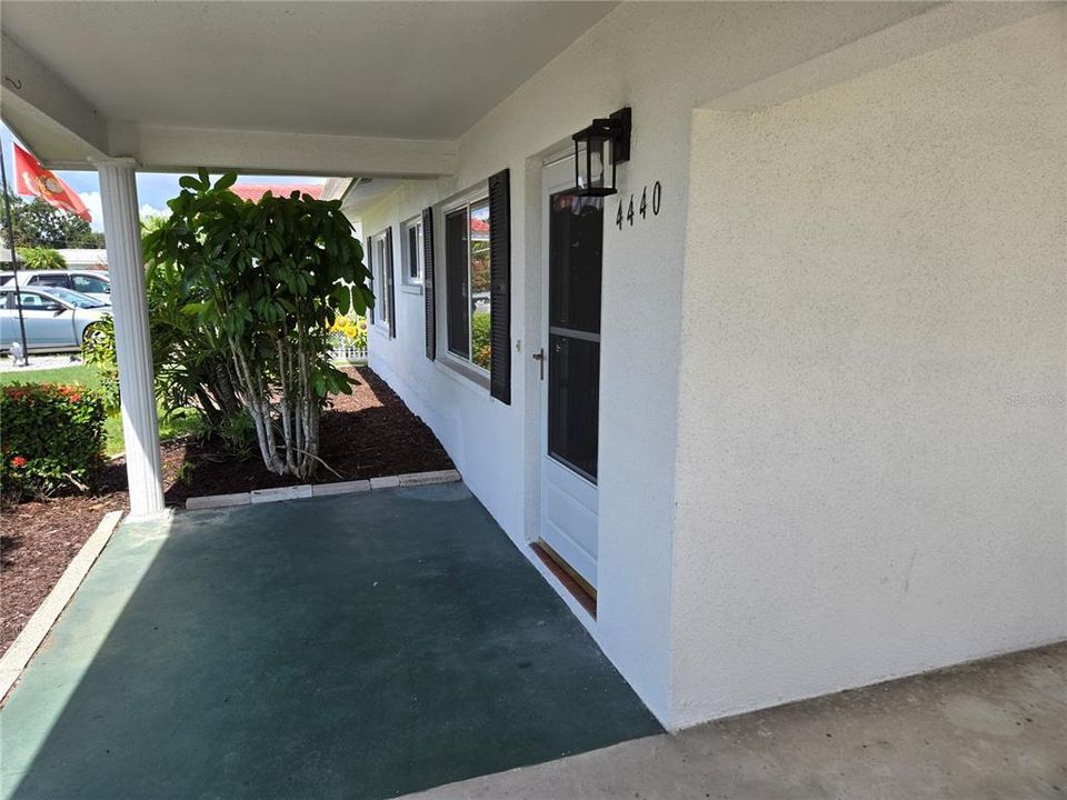 For Sale: $244,900 (2 beds, 2 baths, 1276 Square Feet)