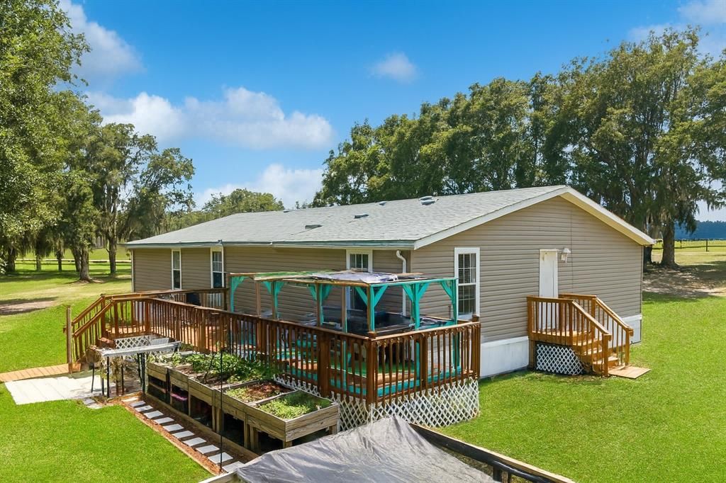 En Venta: $645,000 (4 camas, 3 baños, 2432 Pies cuadrados)