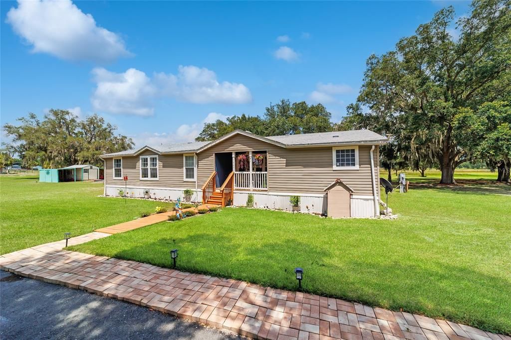 En Venta: $645,000 (4 camas, 3 baños, 2432 Pies cuadrados)