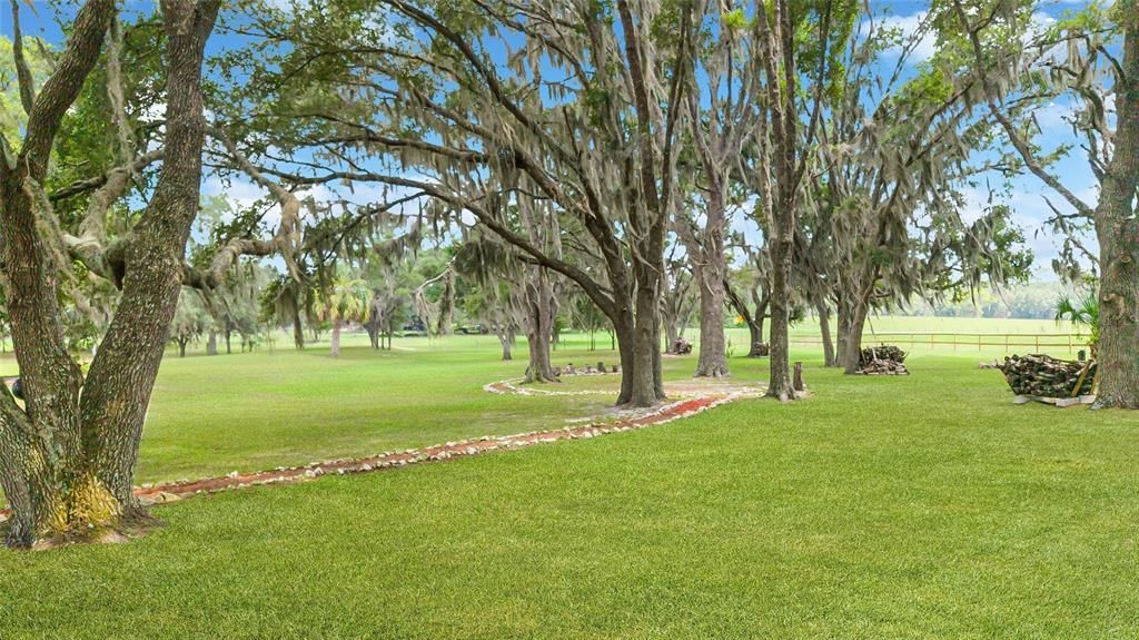 En Venta: $645,000 (4 camas, 3 baños, 2432 Pies cuadrados)