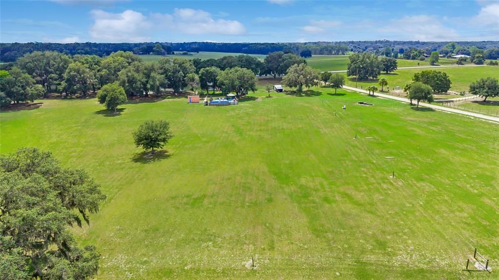 En Venta: $645,000 (4 camas, 3 baños, 2432 Pies cuadrados)