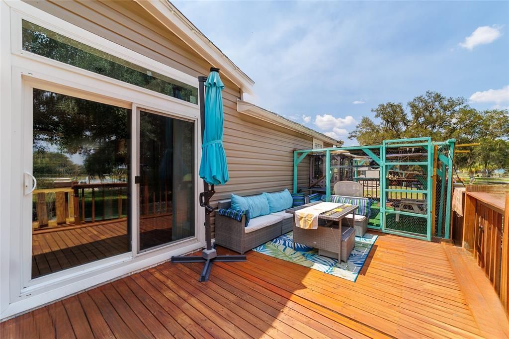 En Venta: $645,000 (4 camas, 3 baños, 2432 Pies cuadrados)