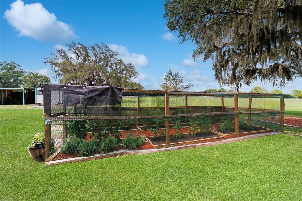 En Venta: $645,000 (4 camas, 3 baños, 2432 Pies cuadrados)