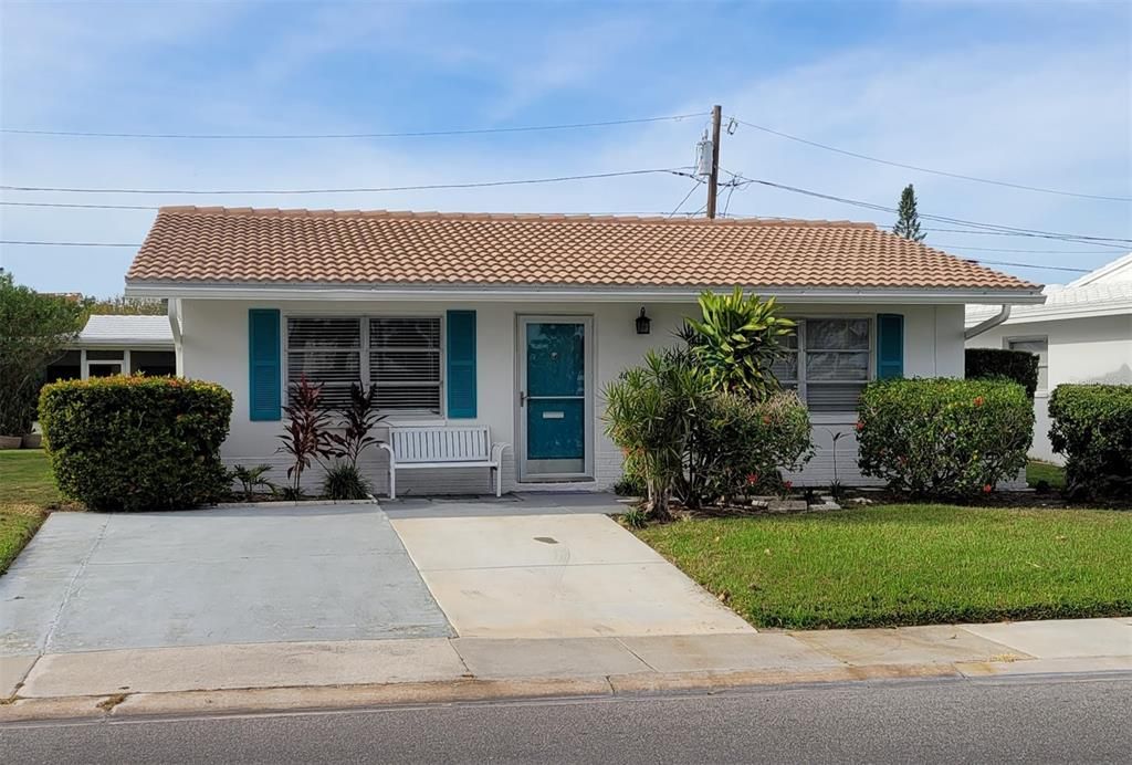 Welcome to 4470 Mainlands Blvd!