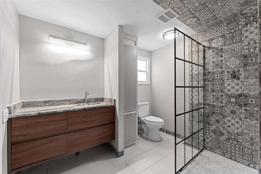 В аренду: $1,400 (2 спален, 2 ванн, 990 Квадратных фут)