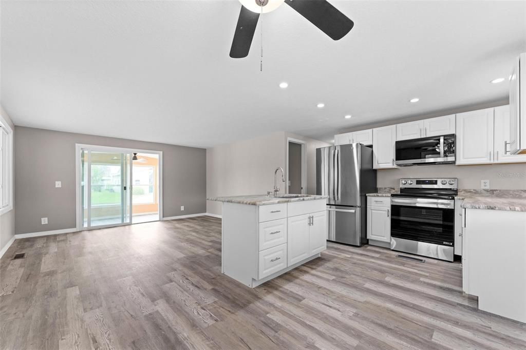 В аренду: $1,400 (2 спален, 2 ванн, 990 Квадратных фут)