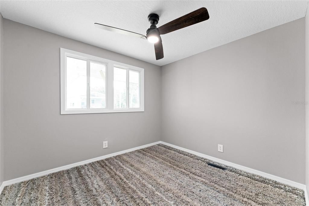 В аренду: $1,400 (2 спален, 2 ванн, 990 Квадратных фут)