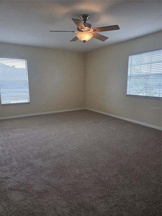 Active With Contract: $2,400 (6 beds, 3 baths, 3025 Square Feet)