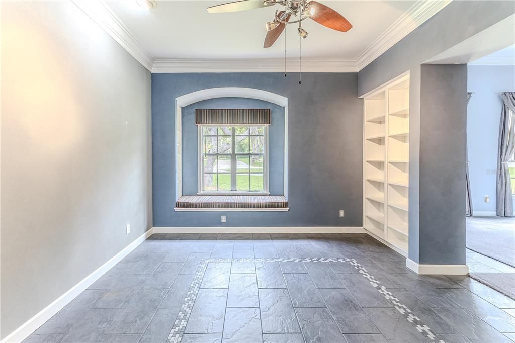 For Sale: $550,000 (3 beds, 2 baths, 3108 Square Feet)