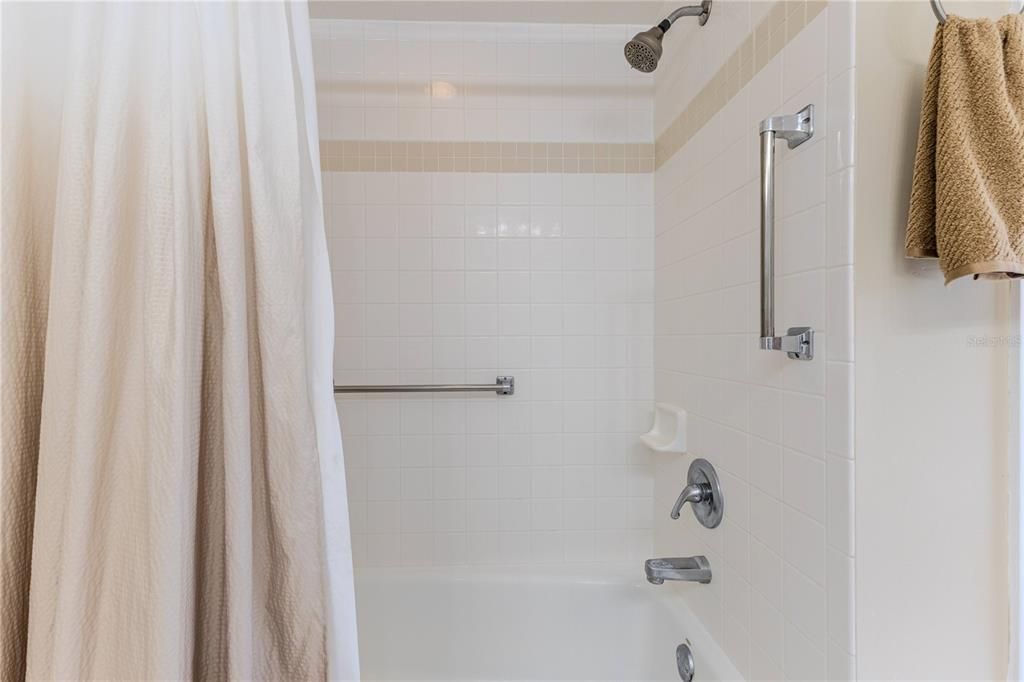 For Sale: $550,000 (3 beds, 2 baths, 3108 Square Feet)