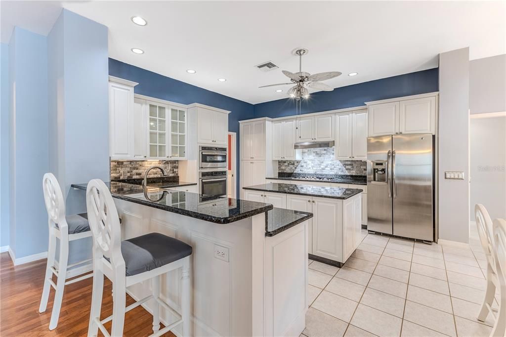 For Sale: $550,000 (3 beds, 2 baths, 3108 Square Feet)